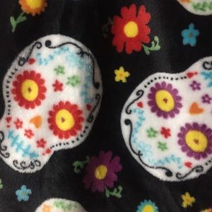 Sugar skull throw, NWT